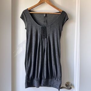 Gray Y2K Short Sleeve Tunic Top 🤍 ONLY Limitless, Size: L